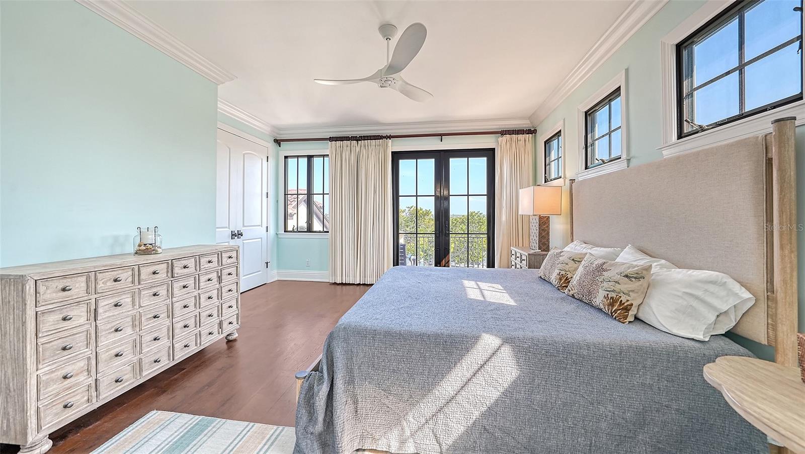 COCOANUT BAYOU - Residential