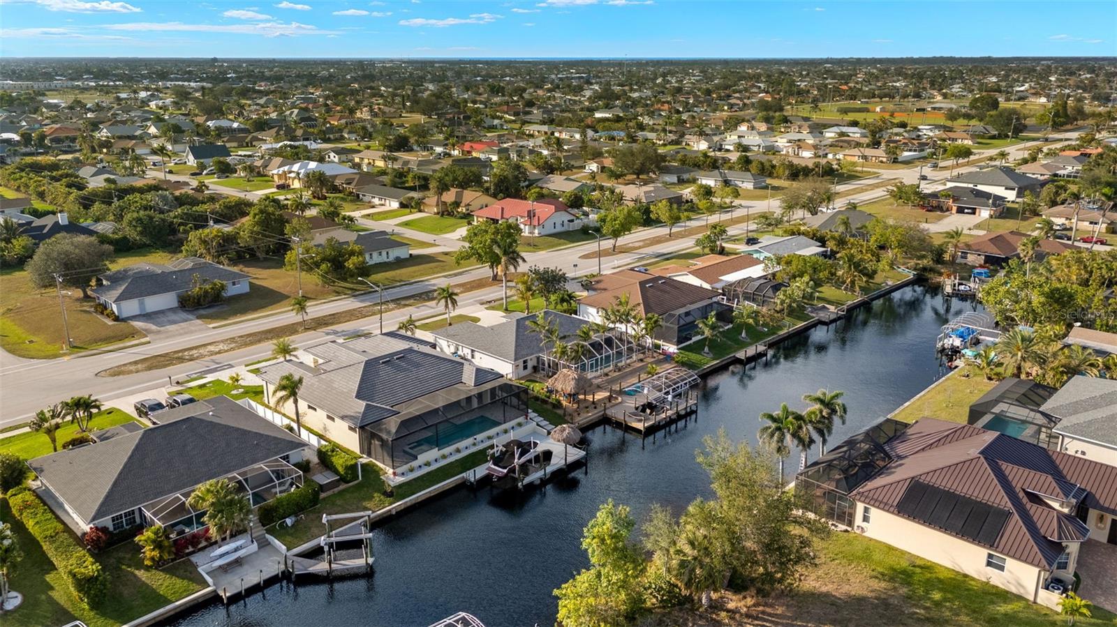CAPE CORAL - Residential