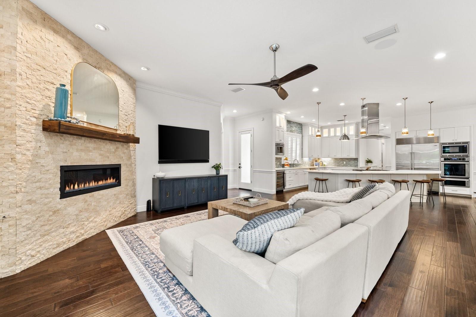 TAMPA PALMS 4A UNIT 2B4 - Residential