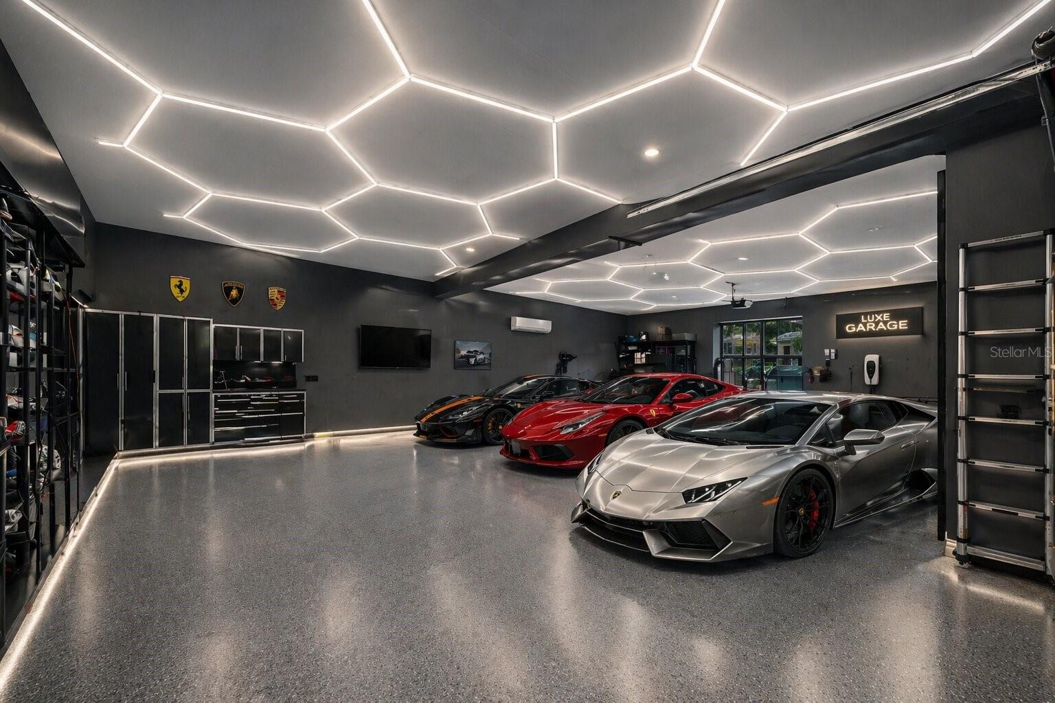 TAMPA PALMS 4A UNIT 2B4 - Residential