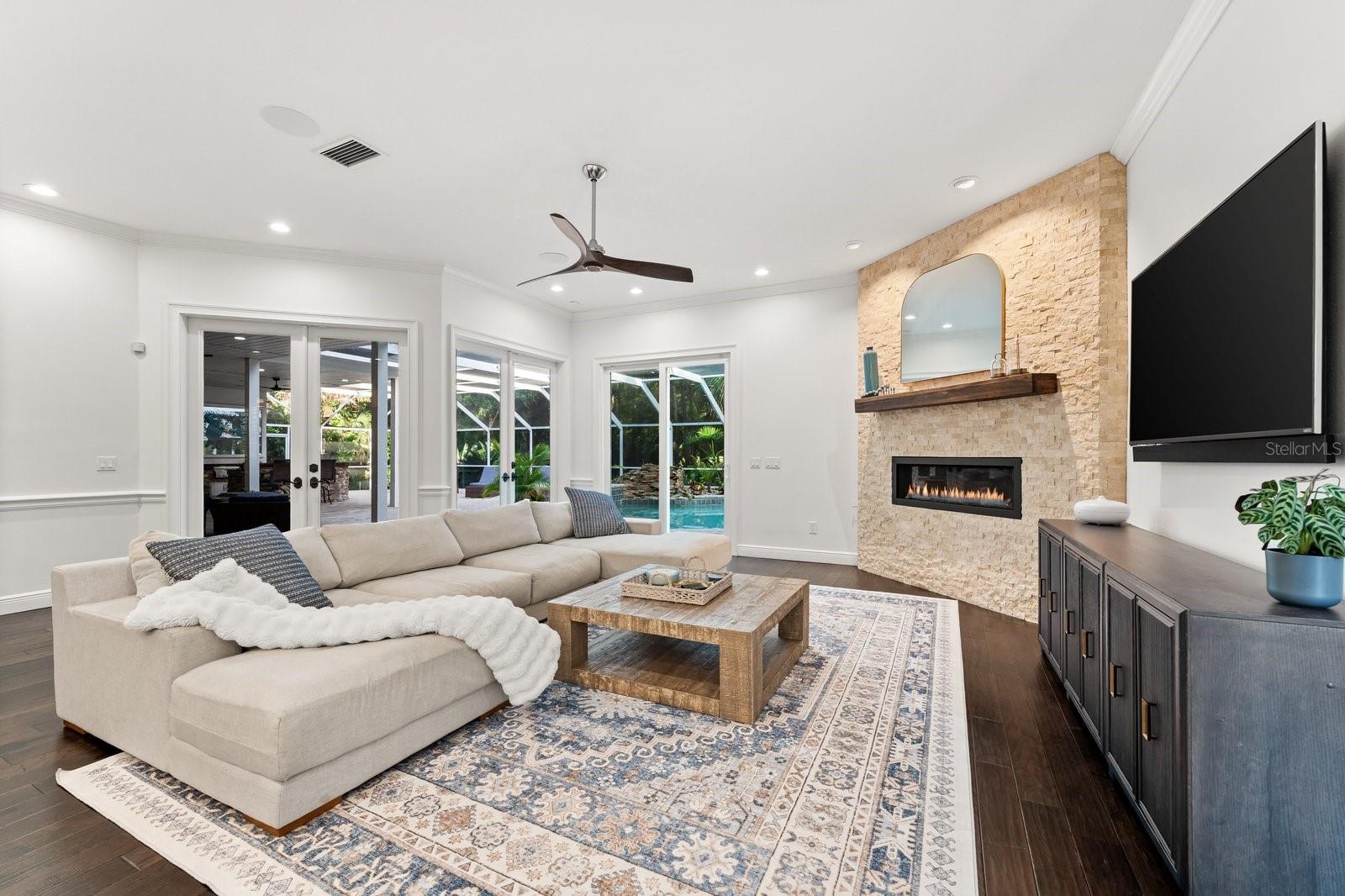 TAMPA PALMS 4A UNIT 2B4 - Residential