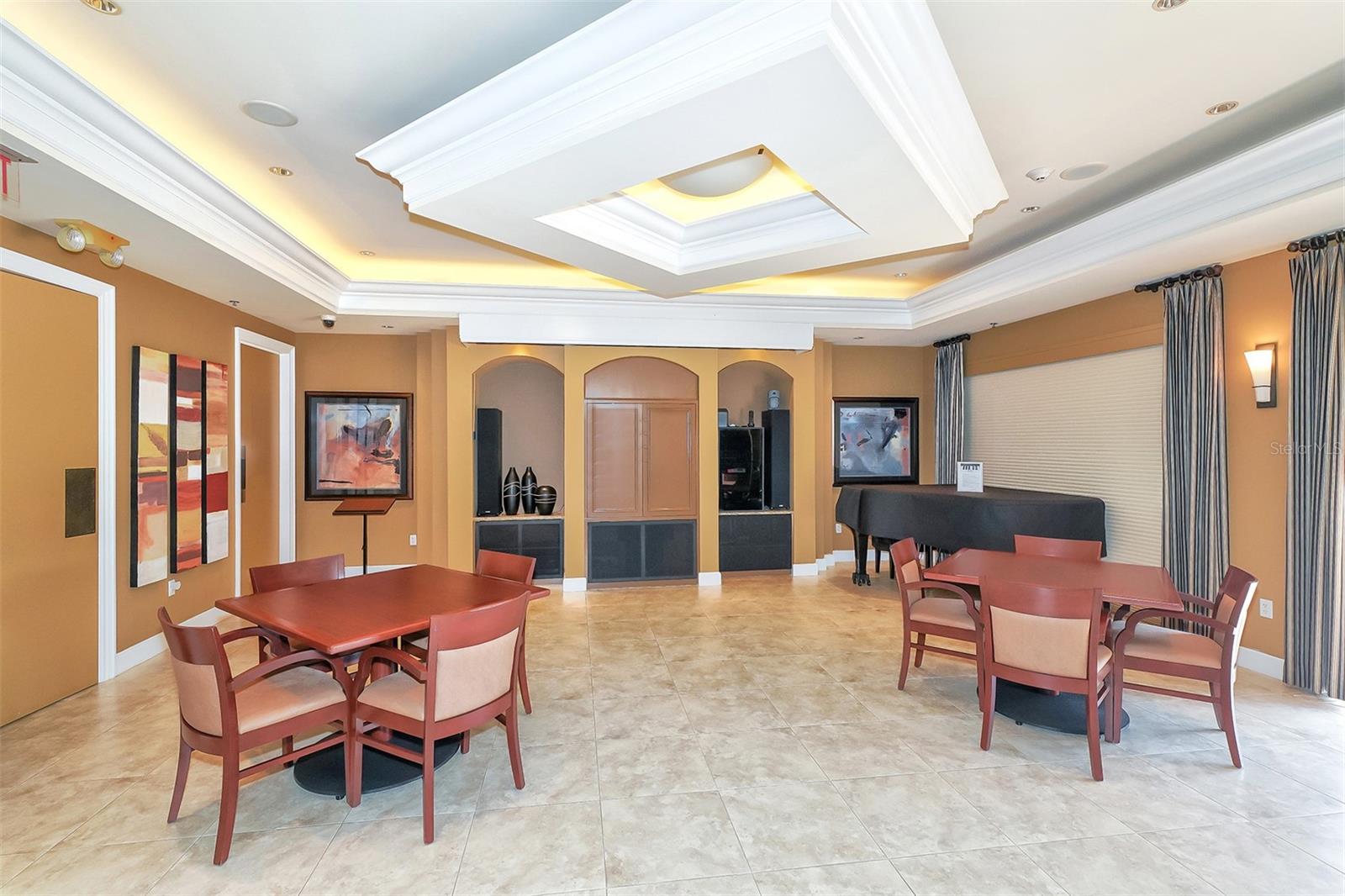 GRAND BAY 4 - Residential