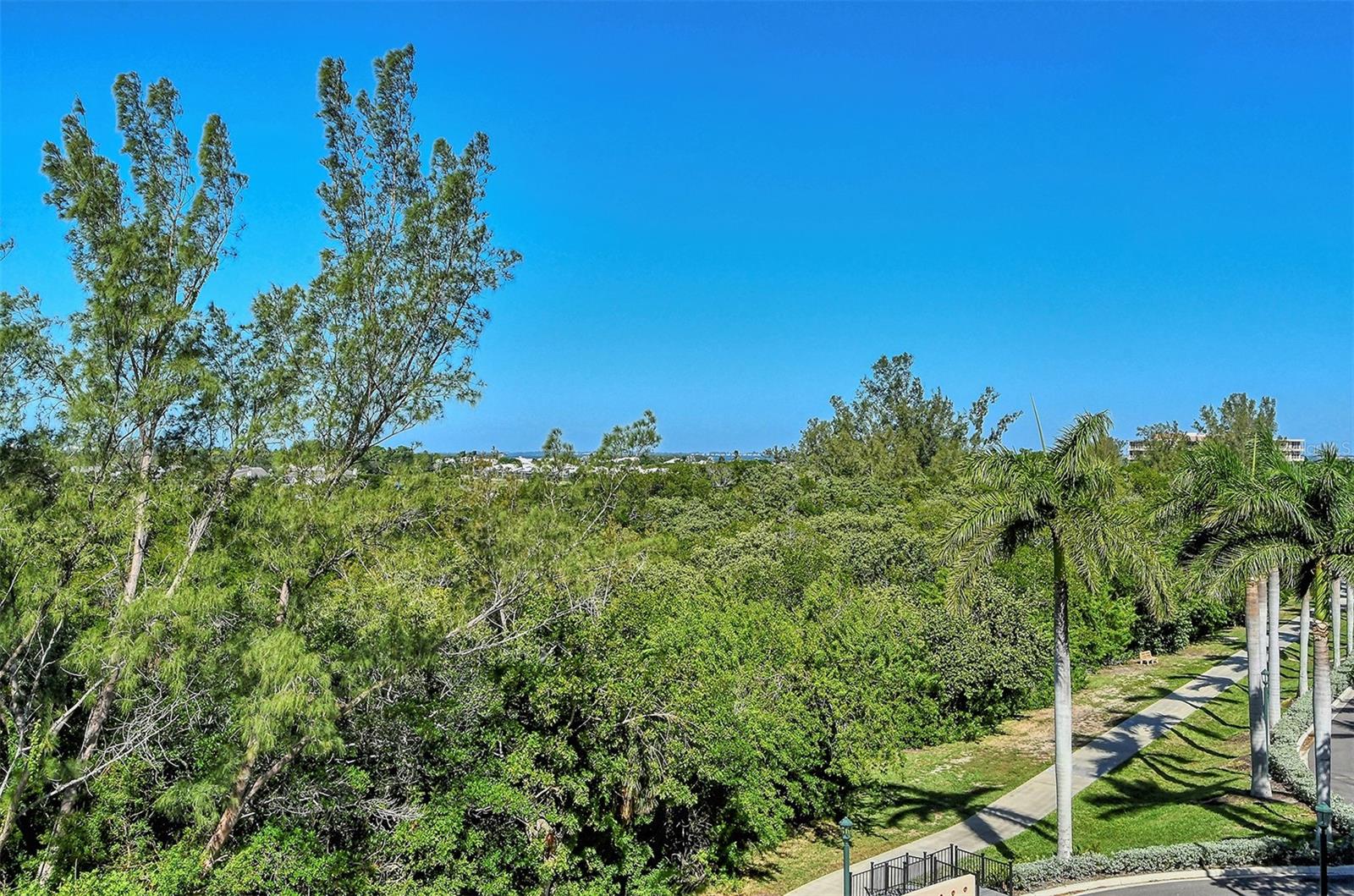 GRAND BAY 4 - Residential