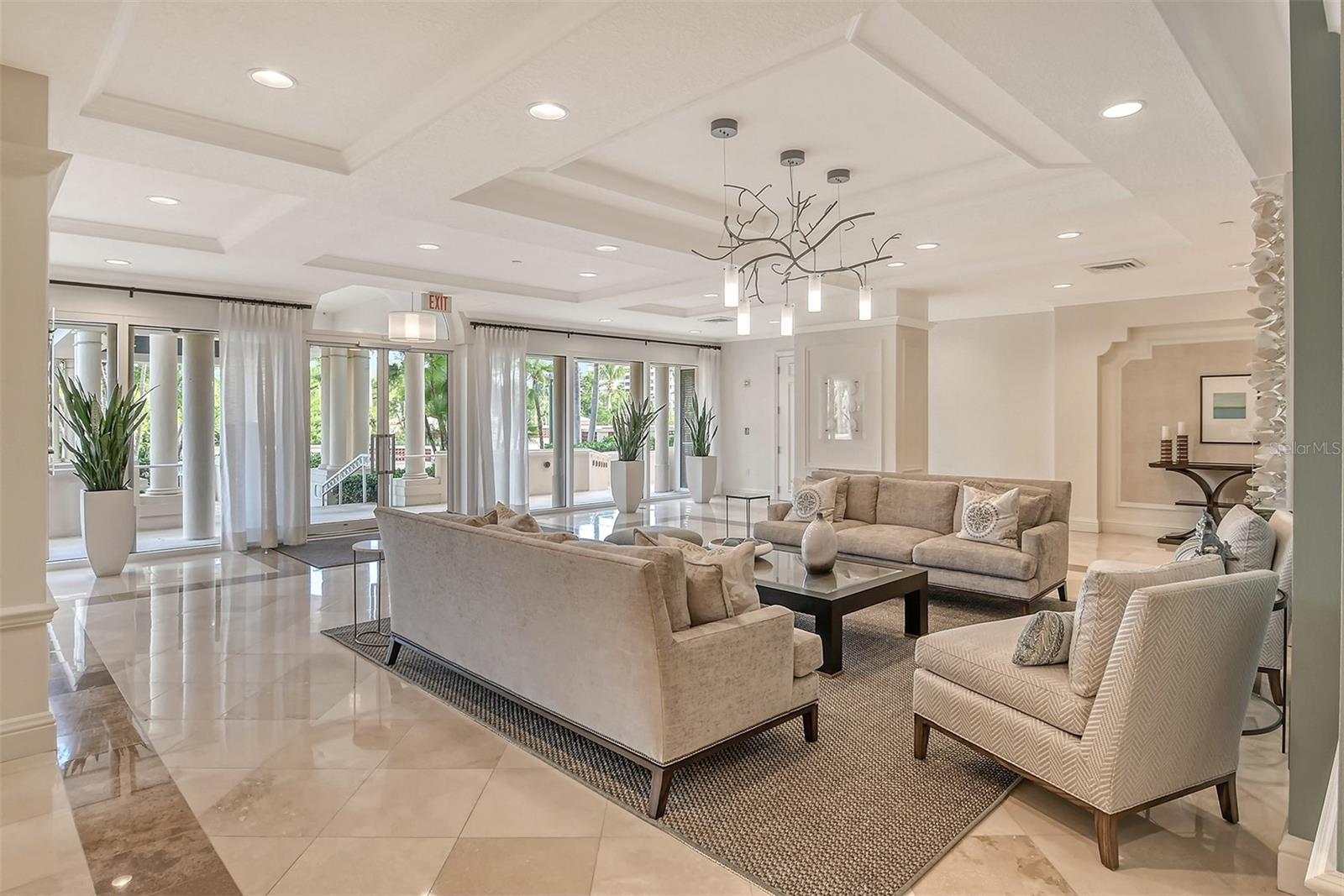 GRAND BAY 4 - Residential