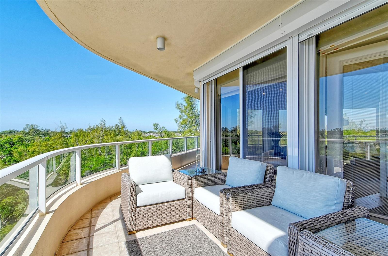 GRAND BAY 4 - Residential