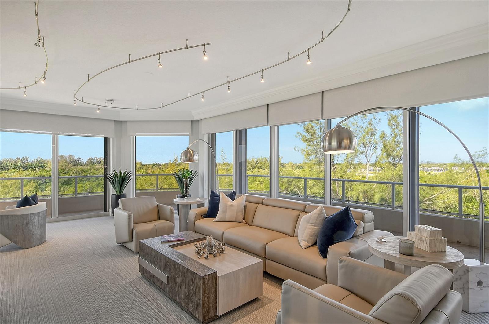 GRAND BAY 4 - Residential