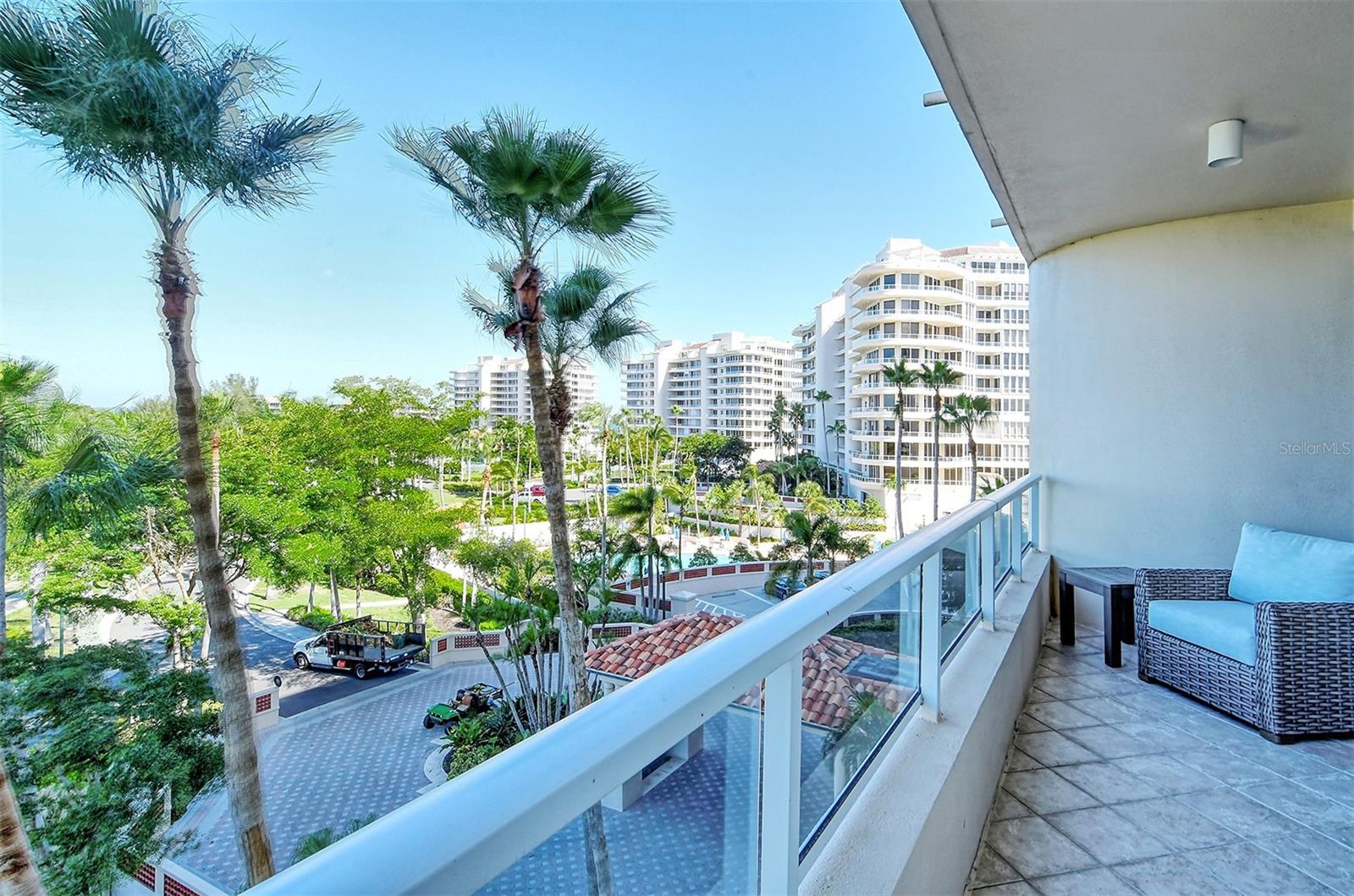 GRAND BAY 4 - Residential