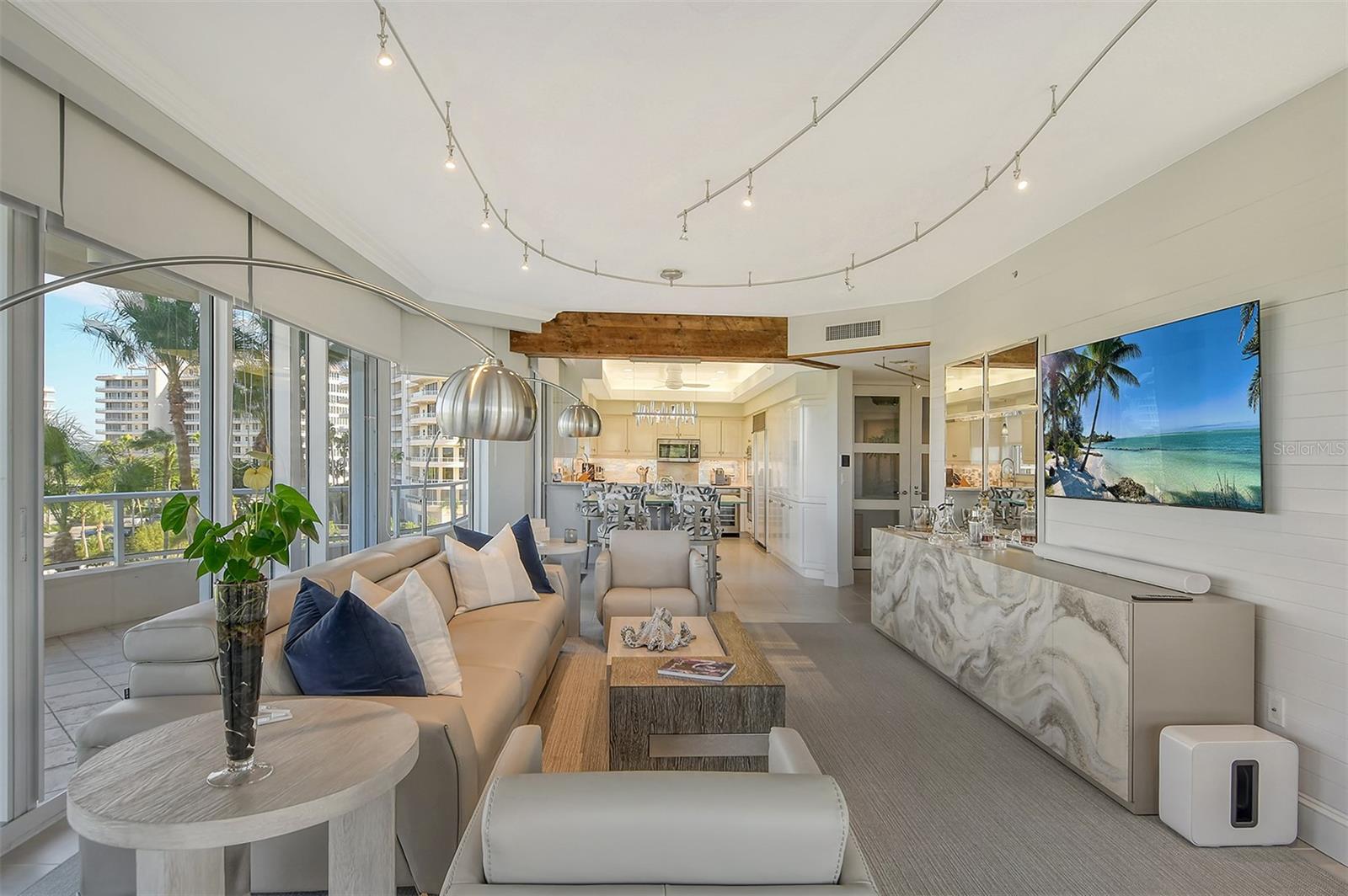 GRAND BAY 4 - Residential