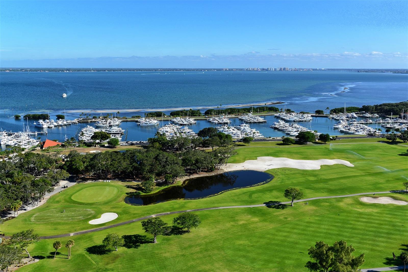 GRAND BAY 4 - Residential