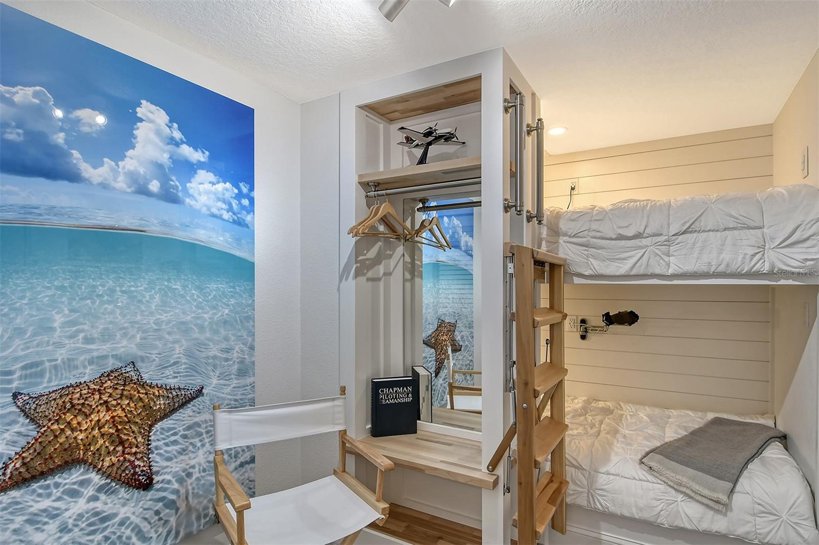 GRAND BAY 4 - Residential
