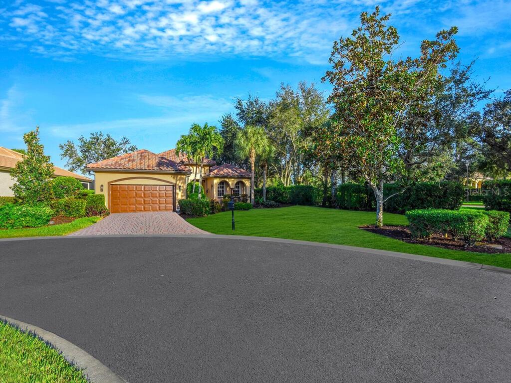 VERANDAH - Residential