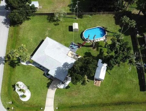 A home in PORT CHARLOTTE