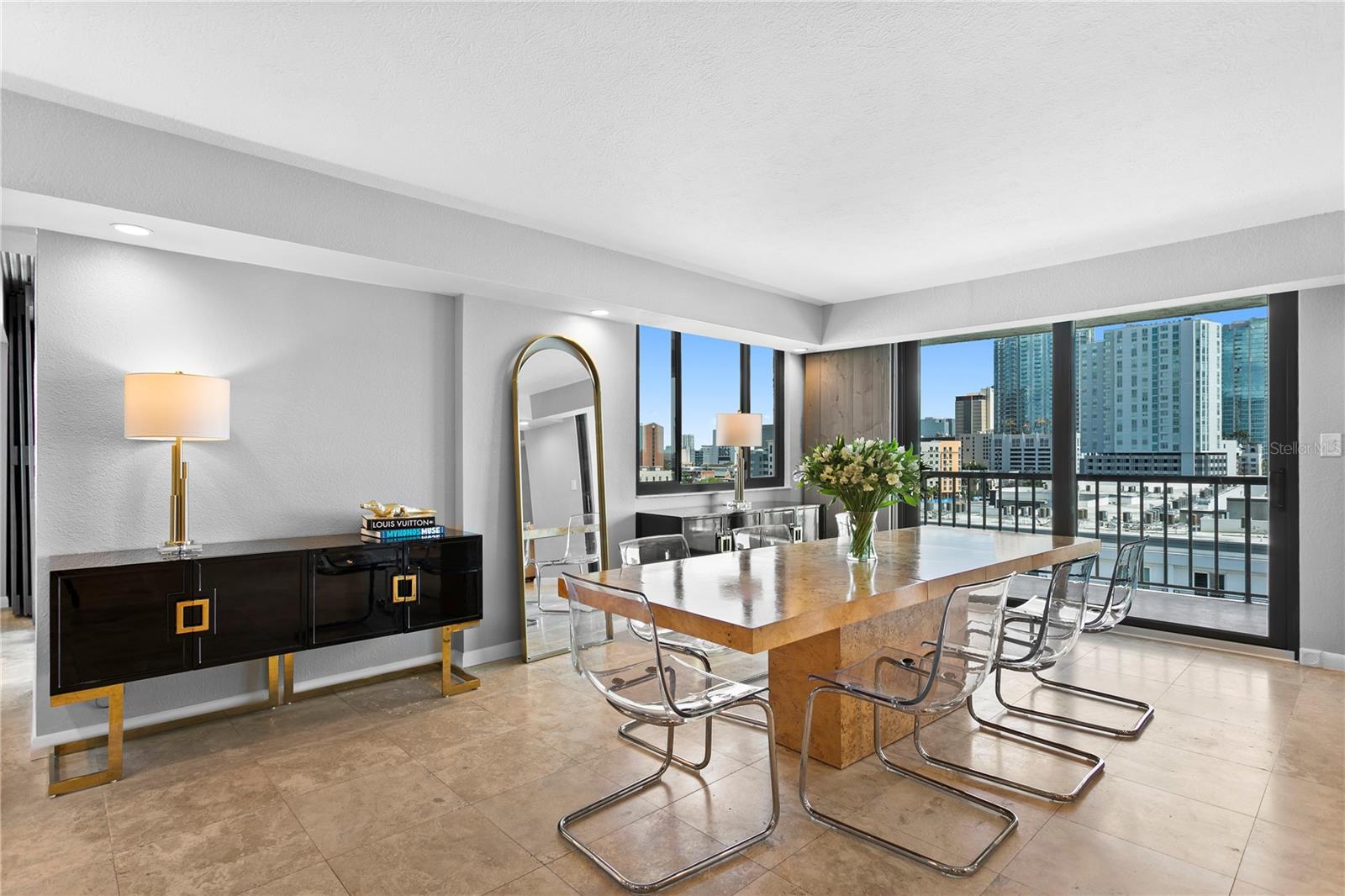 201 W LAUREL STREET 1006