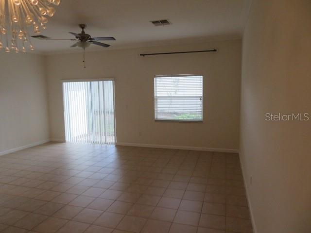 HERITAGE COMMONS - Residential Lease