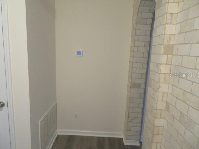 HERITAGE COMMONS - Residential Lease