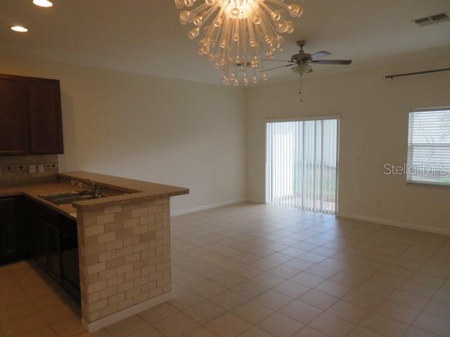 HERITAGE COMMONS - Residential Lease