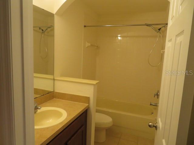 HERITAGE COMMONS - Residential Lease