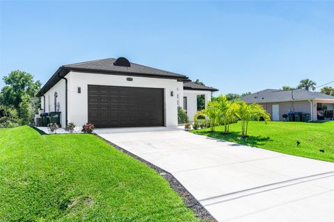 A home in NORTH PORT