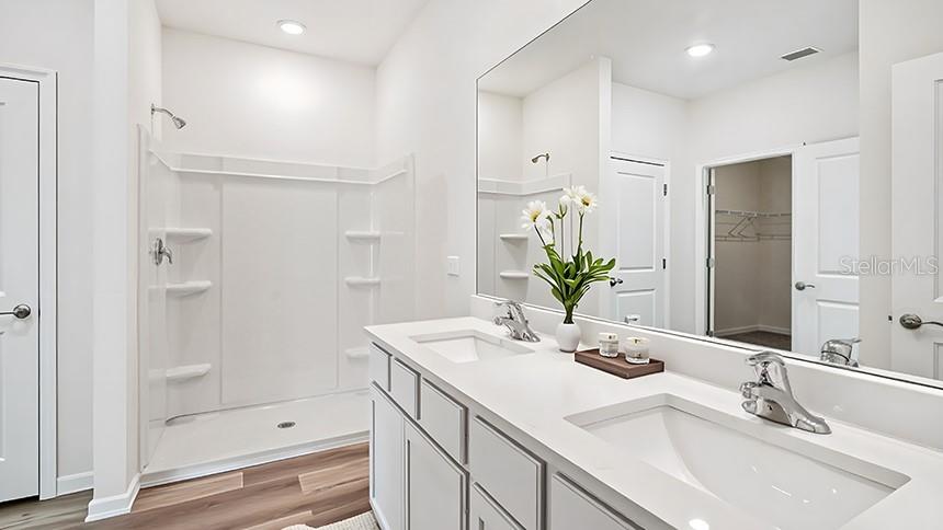 AVALON WOODS - Residential