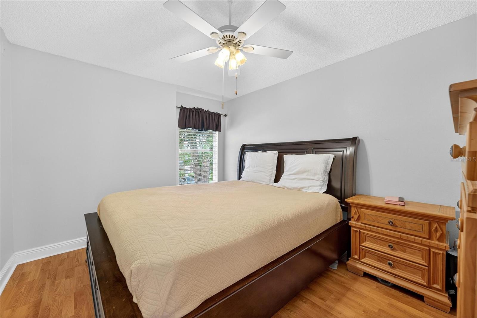 CAMERON GROVE - Residential