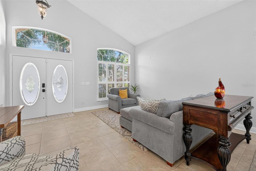 Photo of 1400 Holly Glen Run, Apopka, FL 32703 (MLS # O6390683)