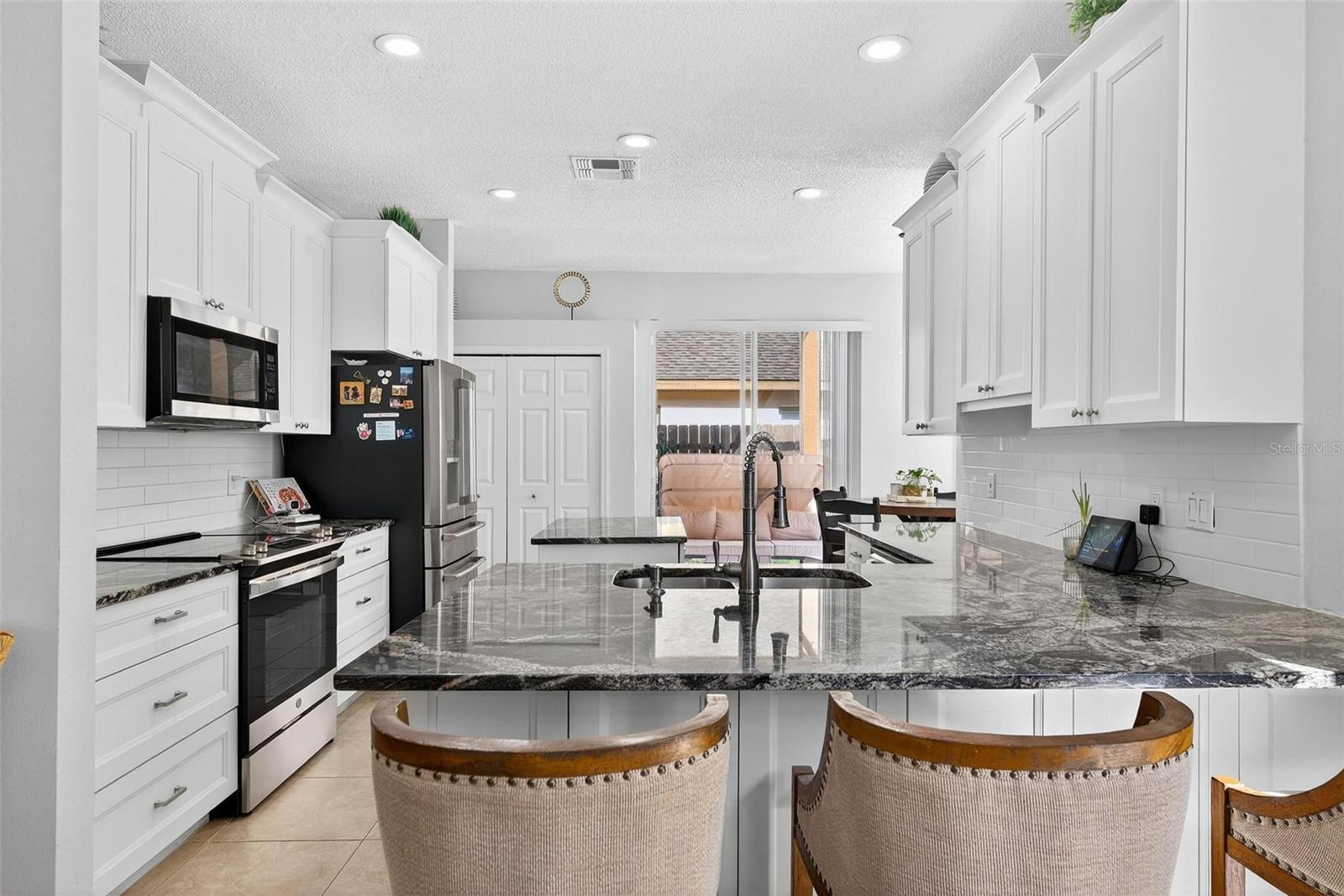 CAMERON GROVE - Residential