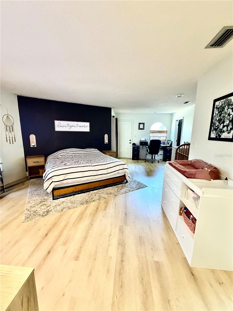 PIER POINT - Residential