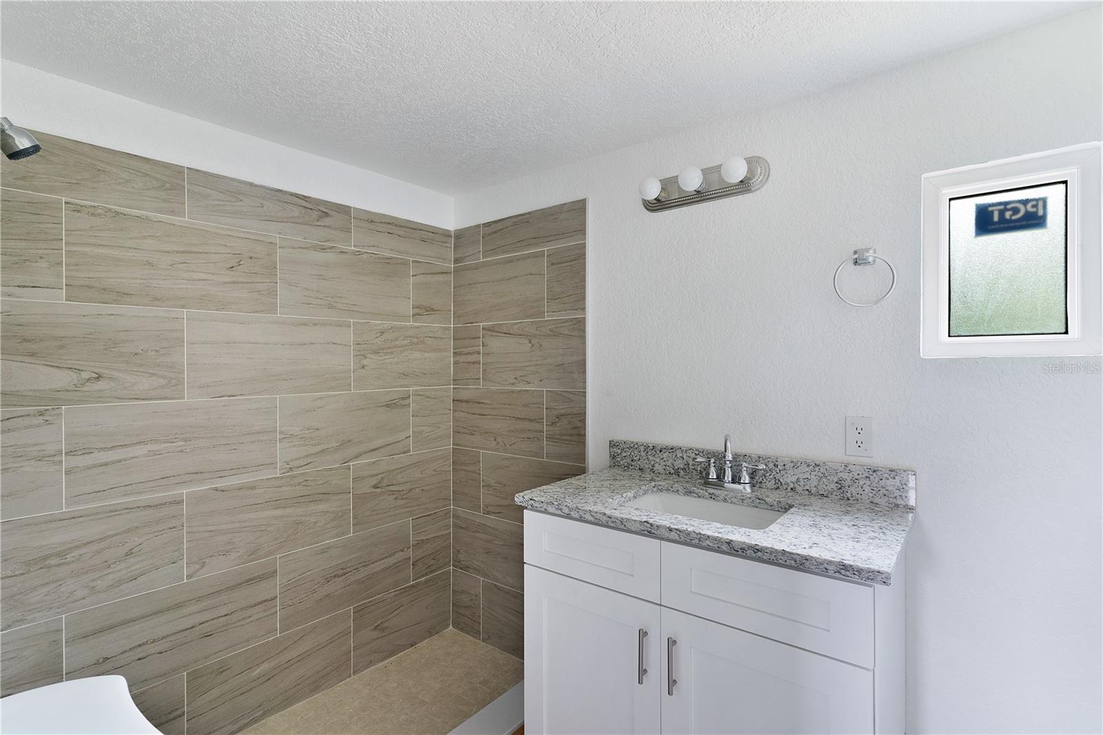 OKAHUMPKA - Residential