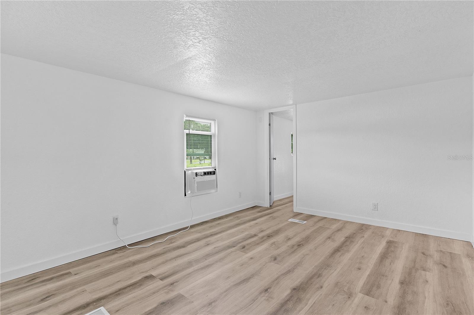 OKAHUMPKA - Residential