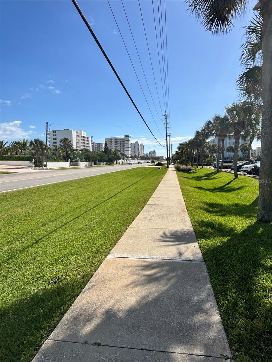 KIAWAH BAY CONDO UNIT 101 - Residential