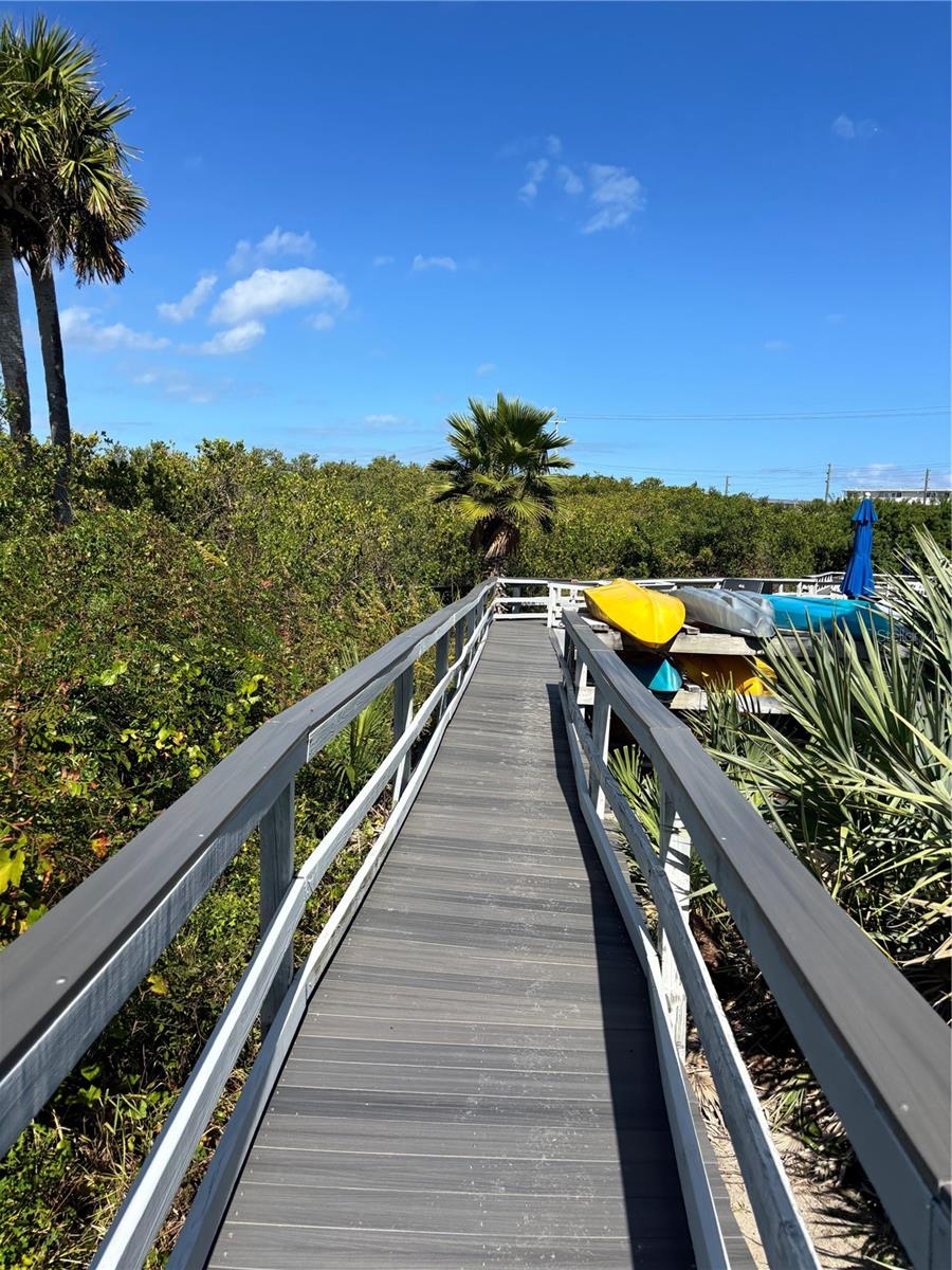 KIAWAH BAY CONDO UNIT 101 - Residential