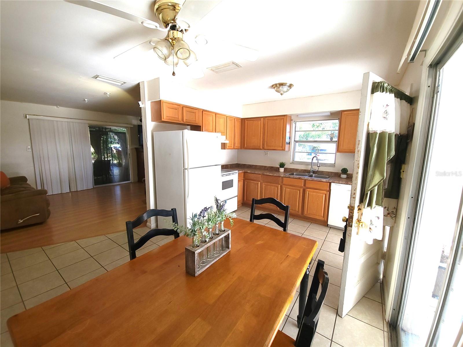 SILVER SPGS SHORES UN 48 - Residential