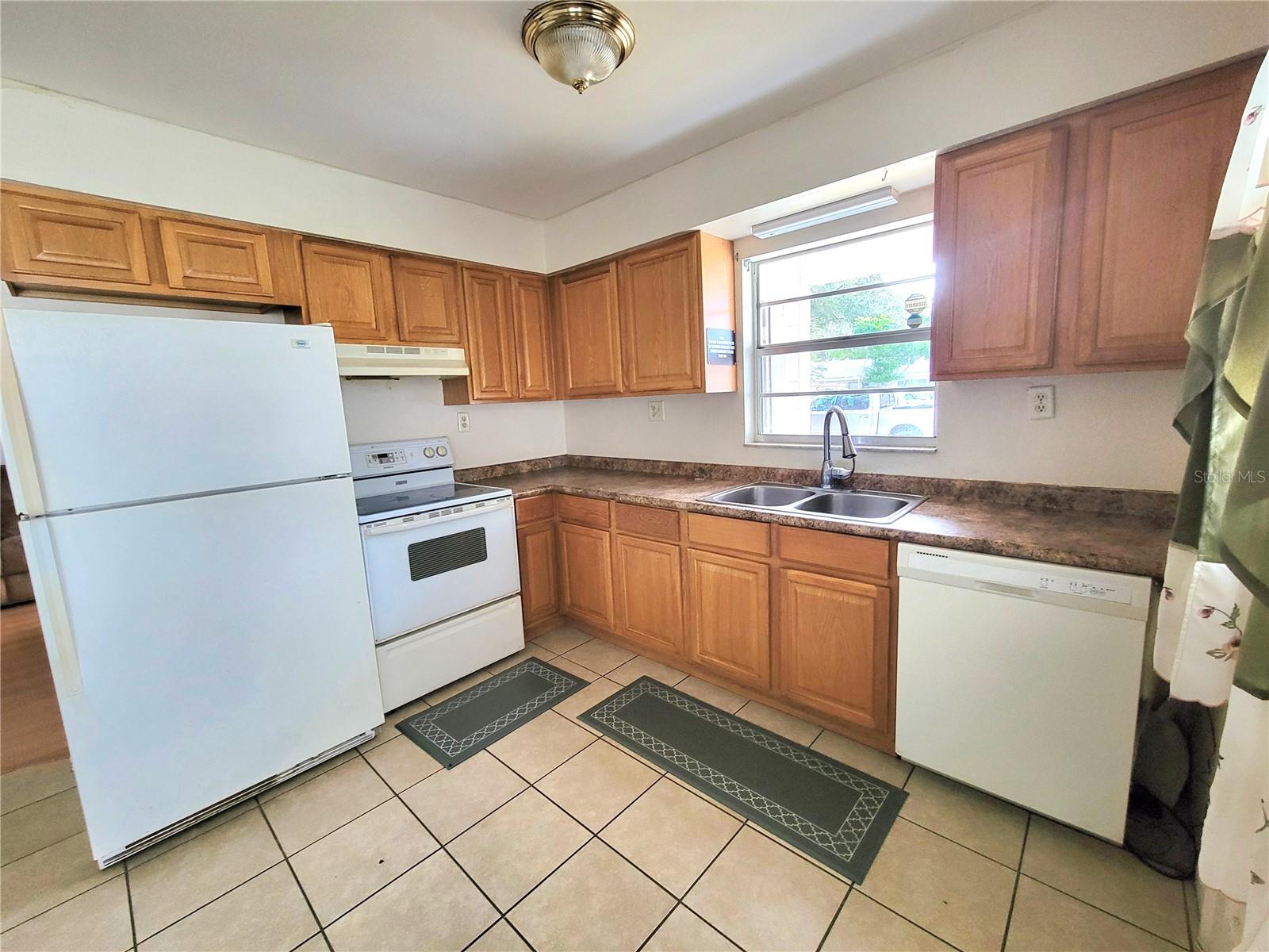 SILVER SPGS SHORES UN 48 - Residential