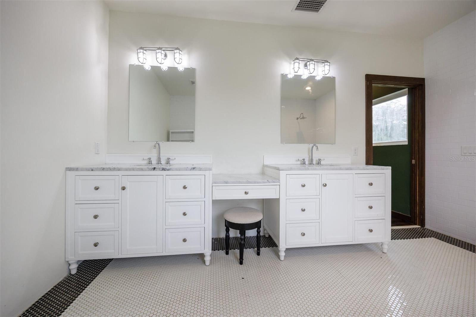 SHAW FARMS OF ALACHUA - Residential