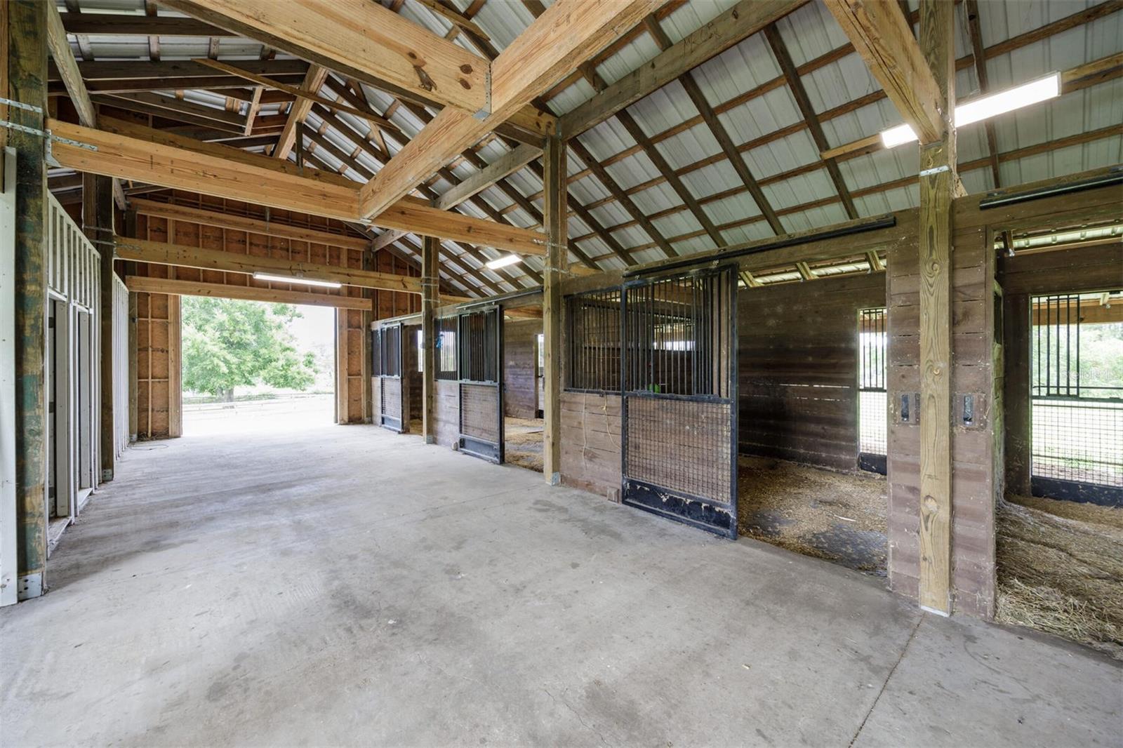 SHAW FARMS OF ALACHUA - Residential