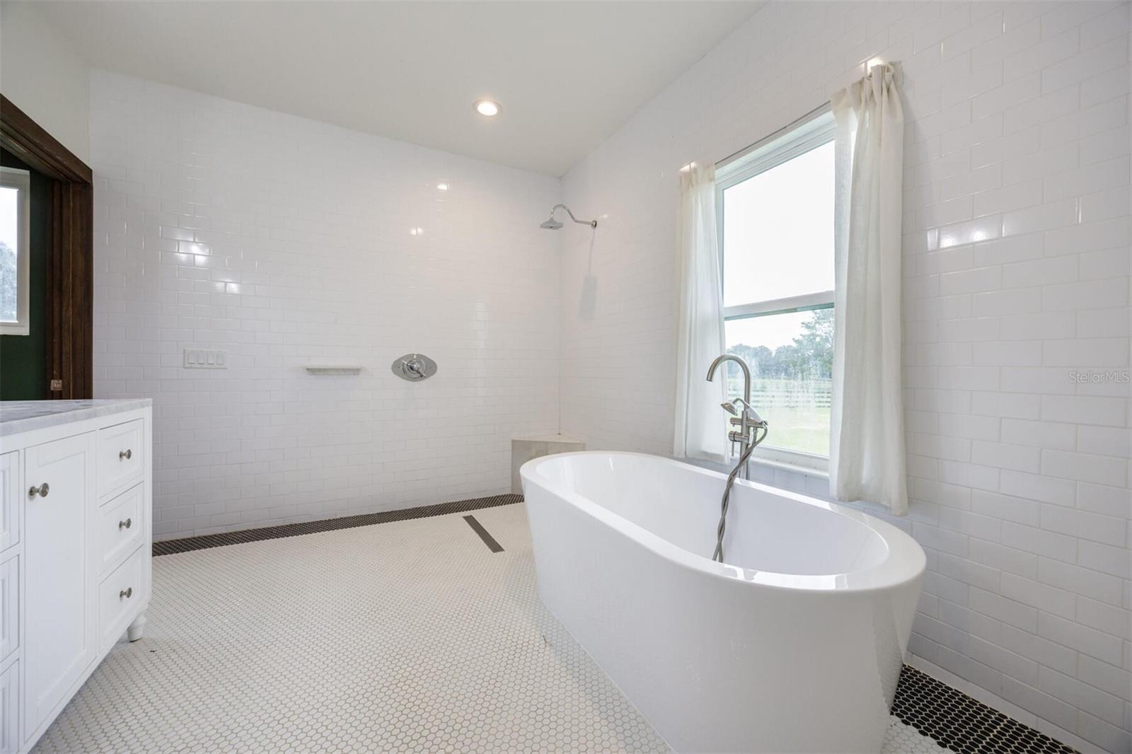 SHAW FARMS OF ALACHUA - Residential