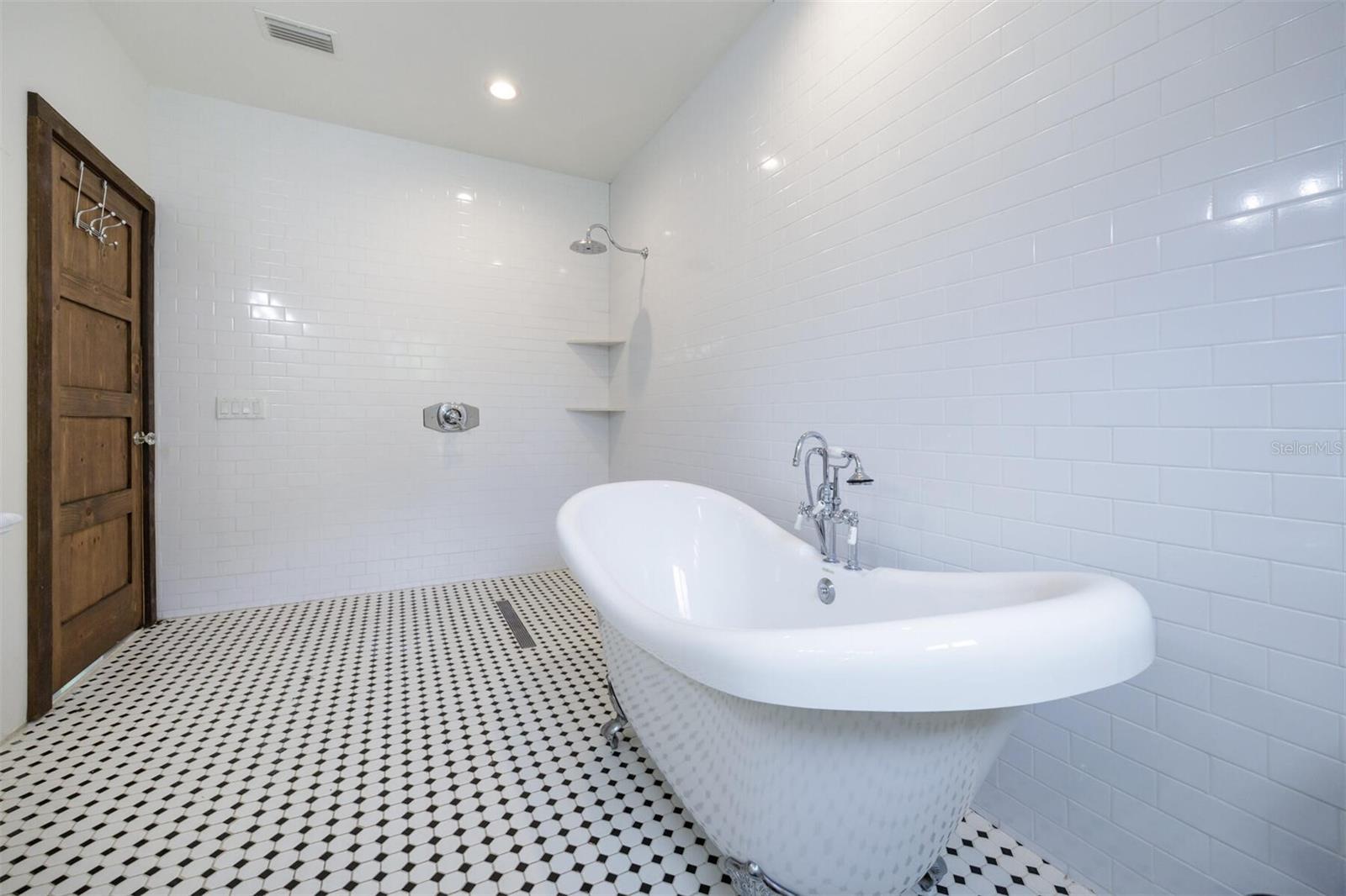 SHAW FARMS OF ALACHUA - Residential