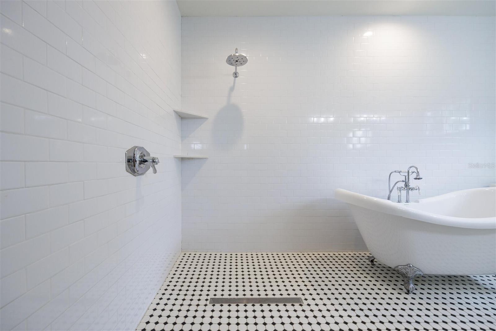 SHAW FARMS OF ALACHUA - Residential