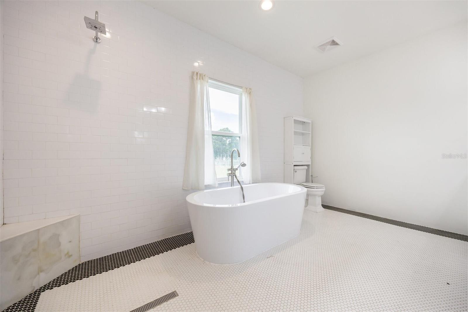 SHAW FARMS OF ALACHUA - Residential