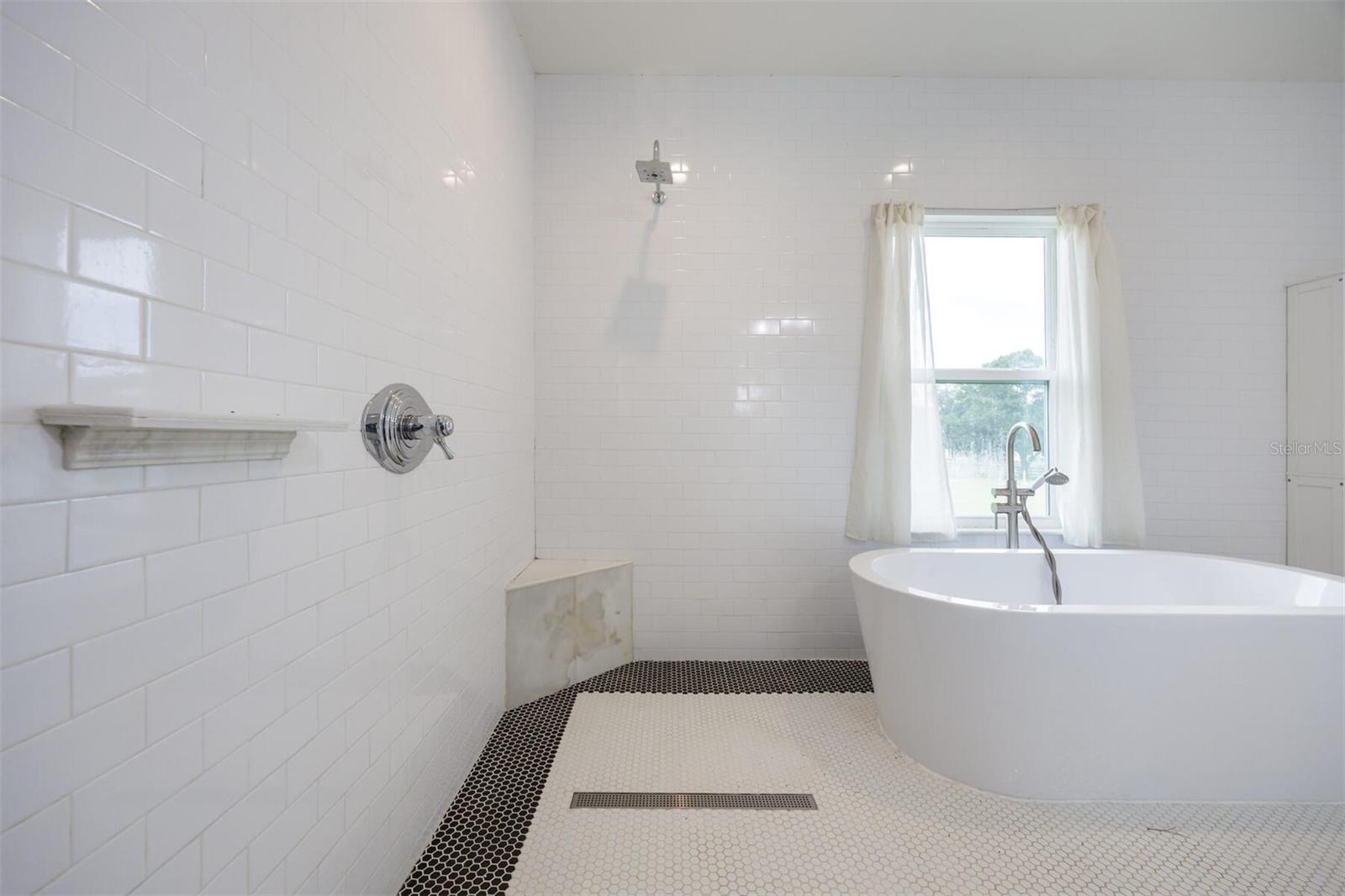 SHAW FARMS OF ALACHUA - Residential