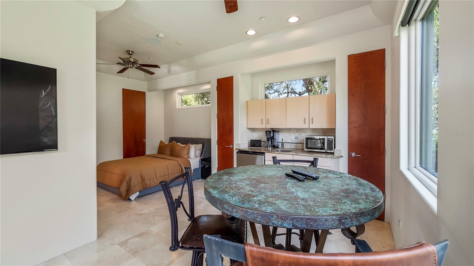 GROVELAND FARMS 13-23-25 - Residential