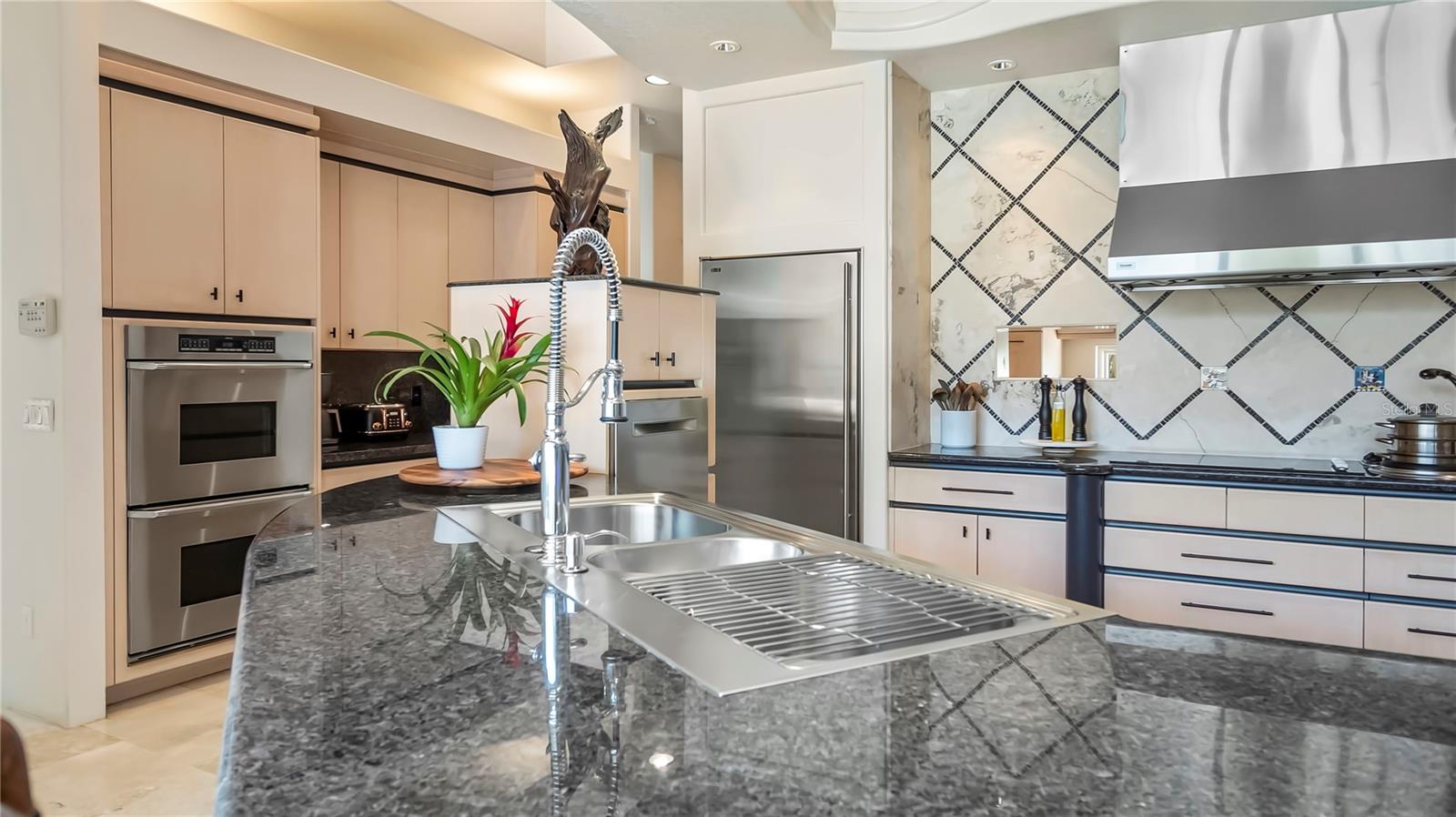 GROVELAND FARMS 13-23-25 - Residential