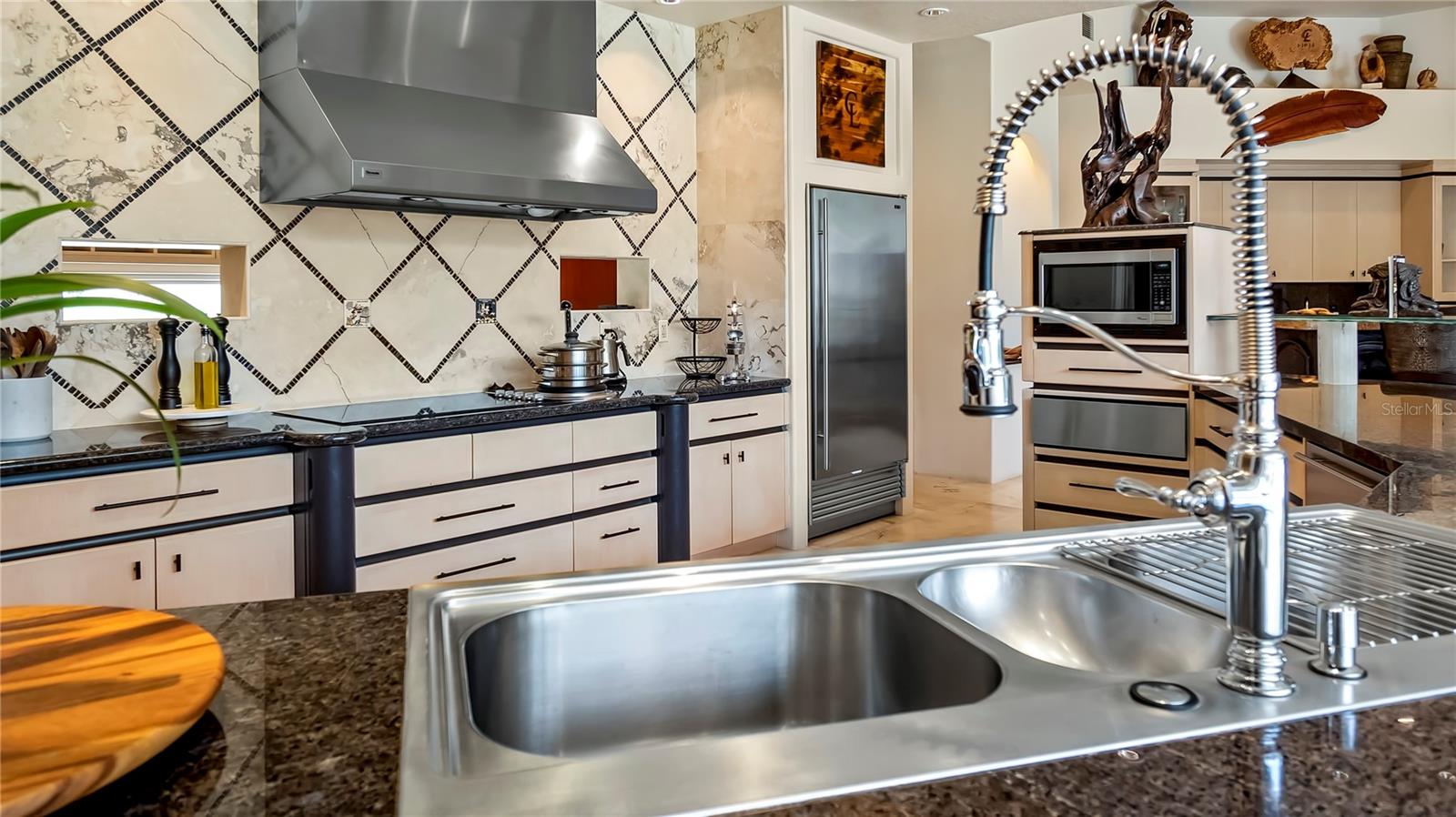 GROVELAND FARMS 13-23-25 - Residential