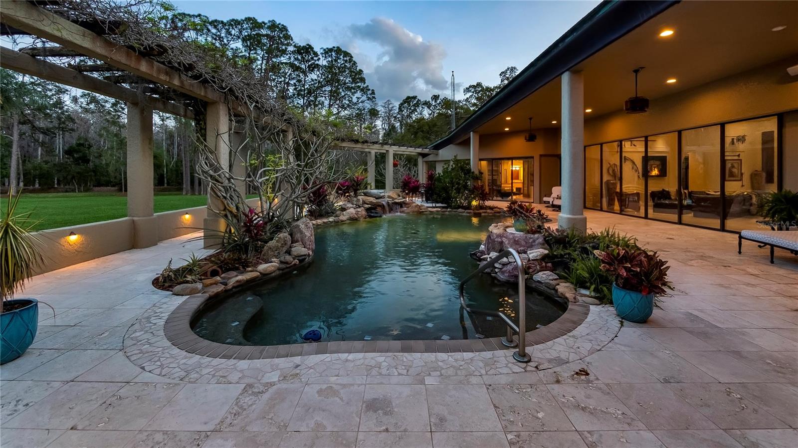 GROVELAND FARMS 13-23-25 - Residential