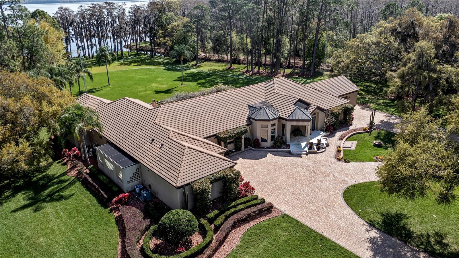 GROVELAND FARMS 13-23-25 - Residential