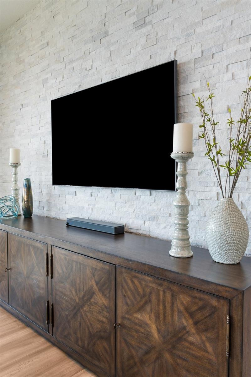 VINOY PLACE CONDO - Residential