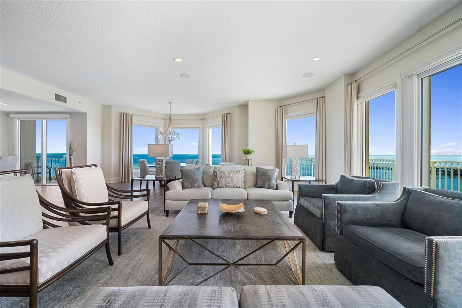 VINOY PLACE CONDO - Residential