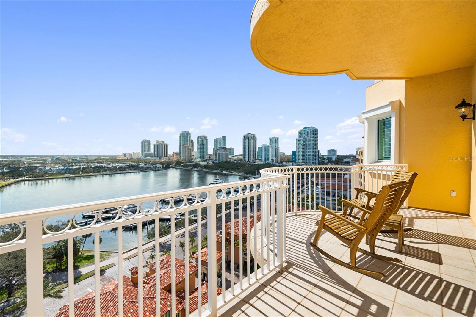 VINOY PLACE CONDO - Residential