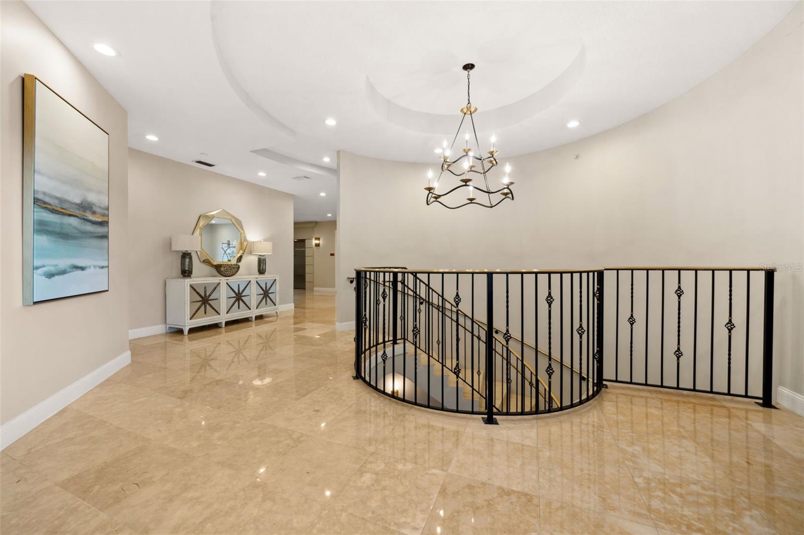 VINOY PLACE CONDO - Residential