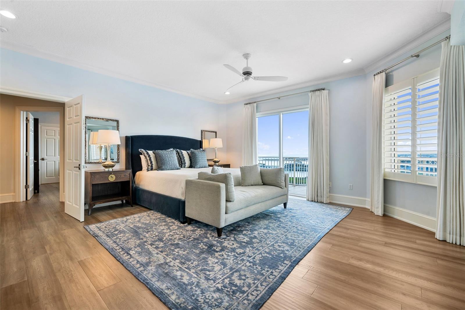 VINOY PLACE CONDO - Residential